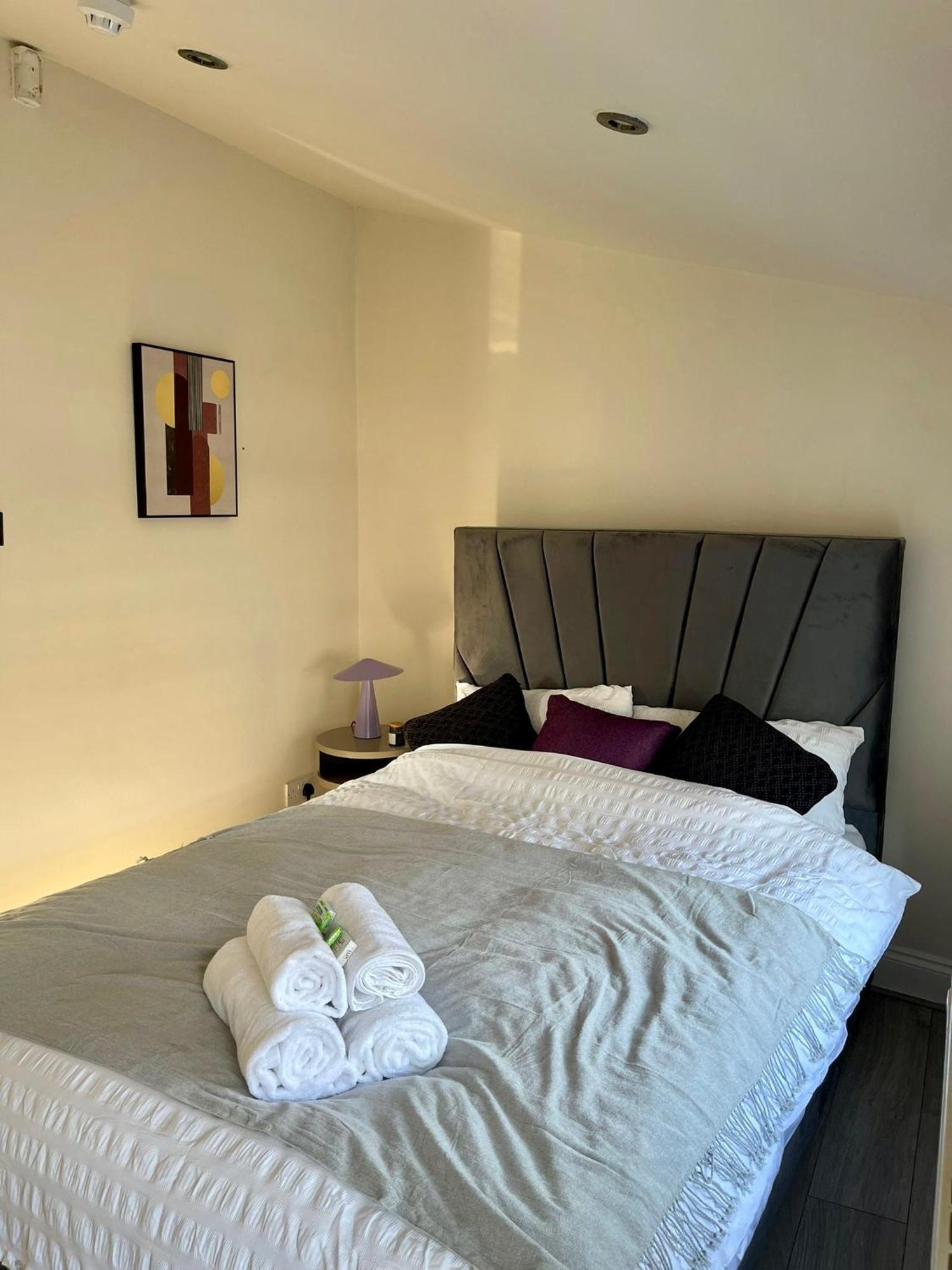 Shoreditch Rooms - Apartments And Rooms In The City 런던 객실 사진